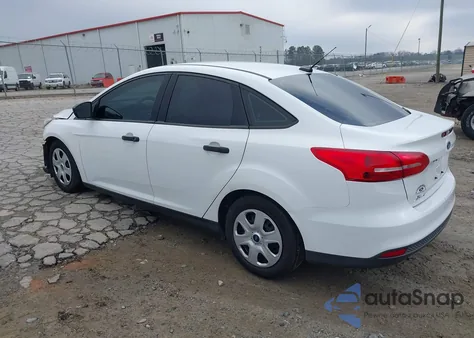 2016 Ford Focus S из США, поврежденный, VIN 1FADP3E28GL380065